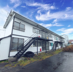 高木ハイツ（新川町）の外観
