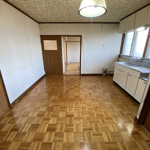 高木ハイツ（新川町）の居間・リビング