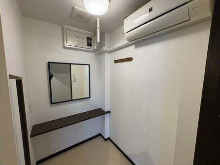 近江八幡市桜宮町の店舗事務所の内装