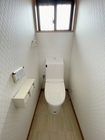 中古戸建・中古住宅　太田市亀岡町　尾島小学校・尾島中学校のトイレ|あると便利な複数トイレは1階と2階にあります！