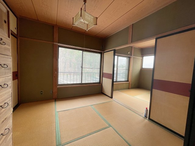 中古戸建・中古住宅　太田市亀岡町　尾島小学校・尾島中学校の和室|2階の和室も続き和室になっています！