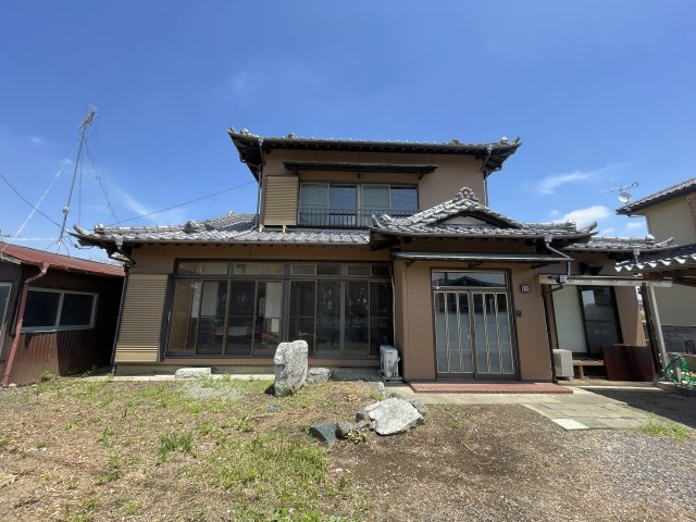 中古戸建・中古住宅　太田市亀岡町　尾島小学校・尾島中学校の駐車場