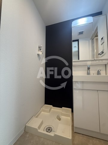 S-RESIDENCE堺市駅前の洗面所|S-RESIDENCE堺市駅前　室内洗濯機置場