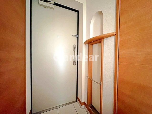 ヴァレッシア曳舟アンベリールの玄関|ドキドキの新生活も、安心してスタート。ぴったりの住まいを見つけませんか？クランディアが一緒に住まい選びをサポートします‼　まずは、お気軽にお問合せください　＃クランディア