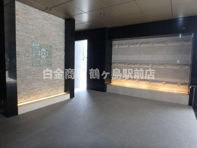 レーベンリヴァーレ坂戸リッツのエントランス