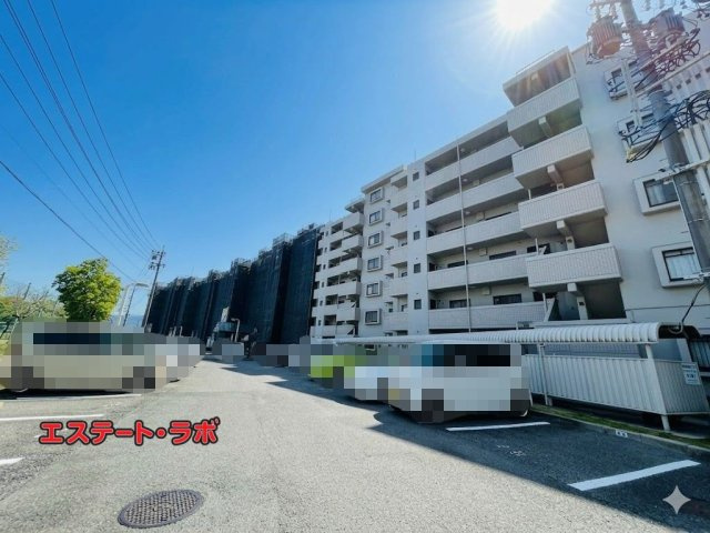 中央マンション上地B棟の外観|●完成物件の内覧受付中。
お気軽にお問合せください♪