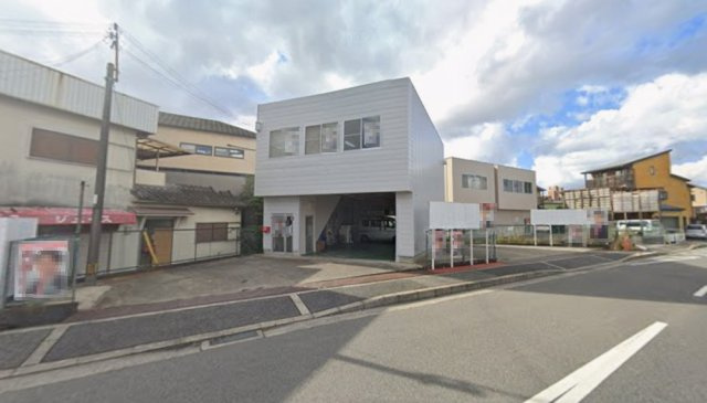 岸和田市箕土路町　貸倉庫