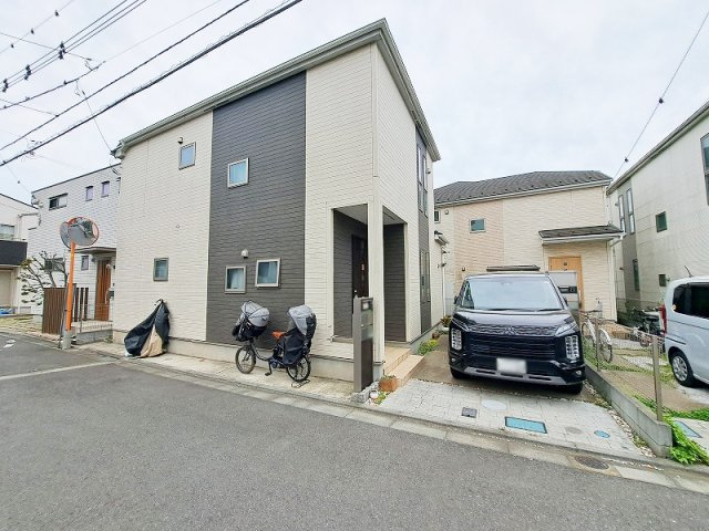 【外観】 | 新座市片山1丁目　中古一戸建住宅　(保谷店) | 統一感のある街並みが広がる旧大型開発分譲地内！