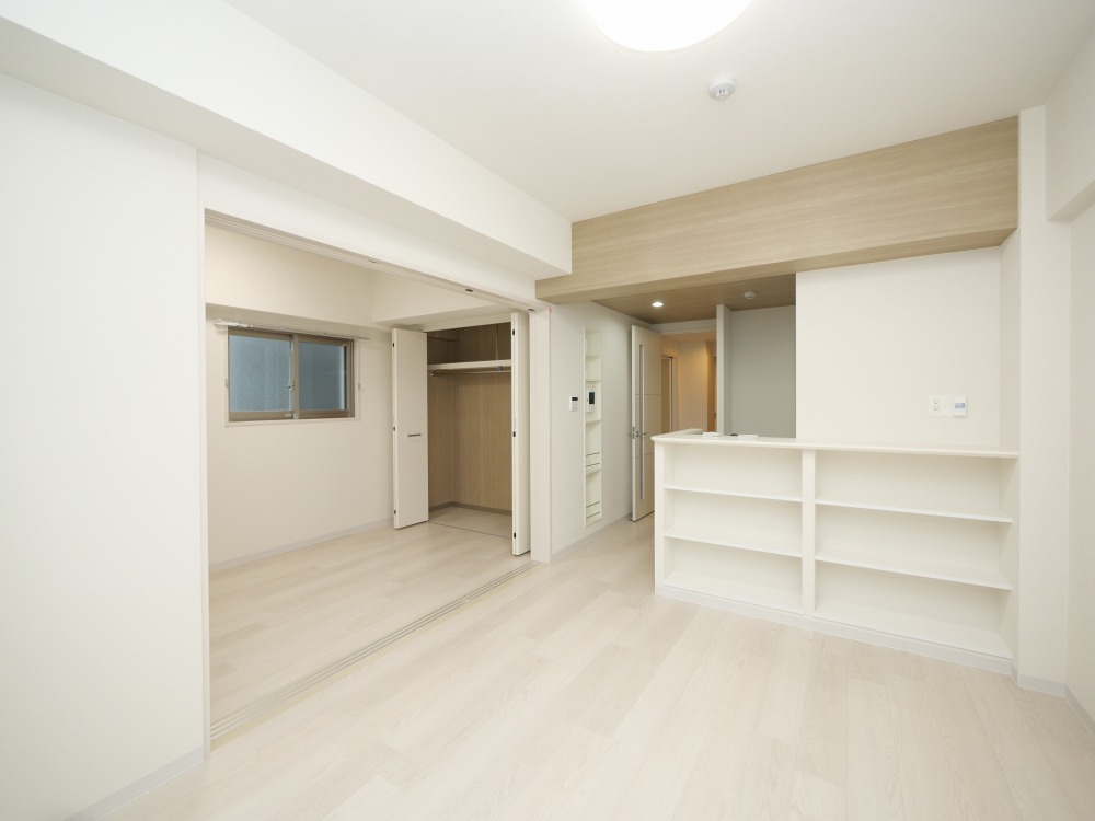 大阪市東淀川区東中島４丁目の賃貸マンションの居間・リビング