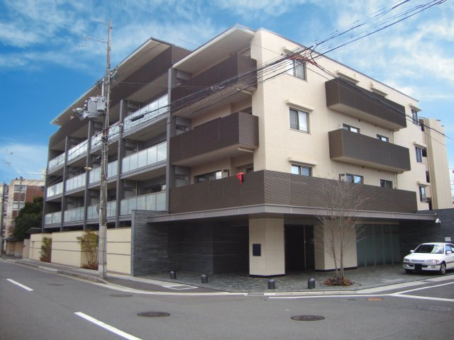 プレサンス京都一乗寺の外観