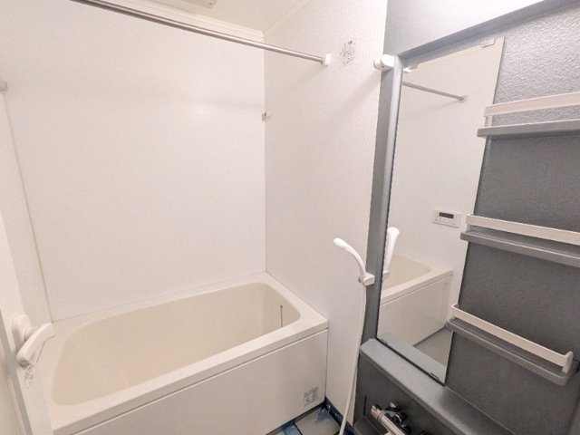 新品家具付きマンション深沢1(KaGood東京)の浴室