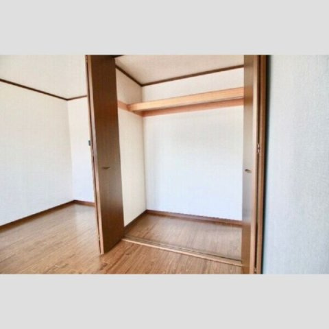 パラドールの収納|※別部屋同間取りのお写真となります。参考にご覧くださいませ。※別部屋同間取りのお写真となります。参考にご覧くださいませ。