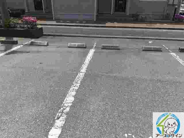 サンエイトCの駐車場