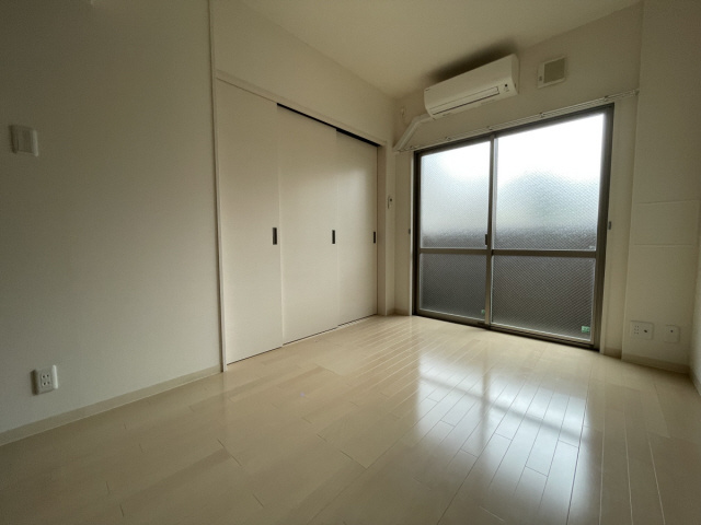 レゾナンス芦屋の居間・リビング
