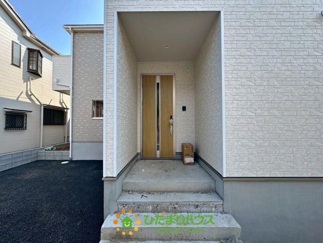 宮代町道佛第11　新築一戸建て　クレイドルガーデンの玄関