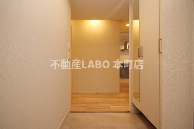 アーバネックス南新町の玄関
