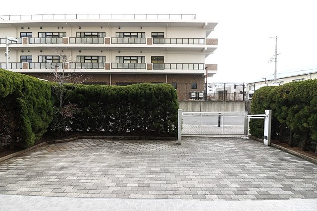 【庭】 | プレステ15番館鶴見緑地