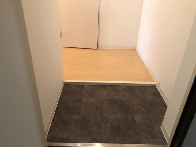 グラーノ西早稲田の玄関