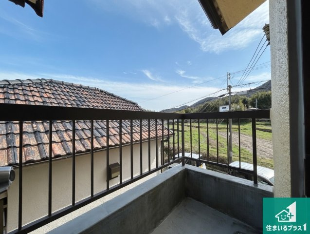 神戸市北区有野町唐櫃　中古一戸建てのバルコニー|日当たりのよいバルコニー！お部屋が開放的に！