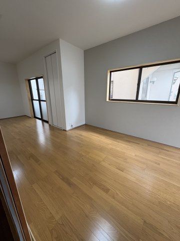 和歌山市梶取・中古戸建・116323の居間・リビング
