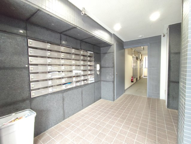 エマーレ新小岩のロビー