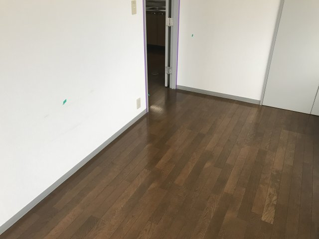 エマーレ新小岩の洋室