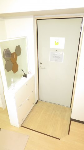 SUTEITASUNANNBAの玄関