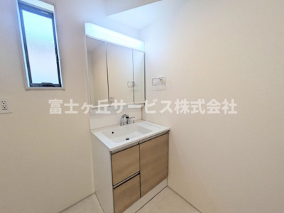 【独立洗面台】 | 浜松市中央区泉4丁目 新築一戸建て | 独立洗面台です