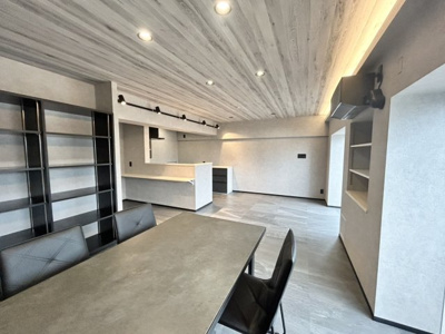 【その他】 | ライオンズマンション厚木 | 直線タイプはLとDKを一直線に並べた形で対面キッチンのタイプです。一般的なのでよく見かけるかもしれません。直線タイプに似た直接アイランドタイプは、キッチンとダイニングの間に壁がない分広く感じられます。