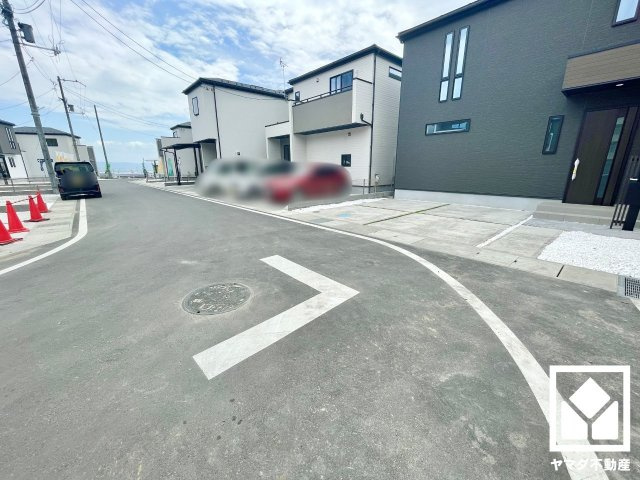 大津市坂本8丁目　2号棟の前面道路含む現地写真