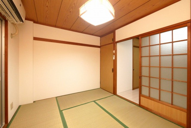カーサビアンカの和室