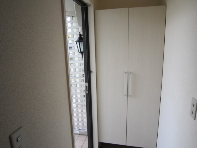 ラフィーネ林Ⅲの玄関