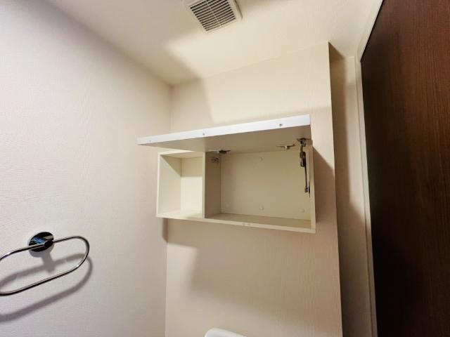 メルヴェーユⅠの設備|トイレ上部収納