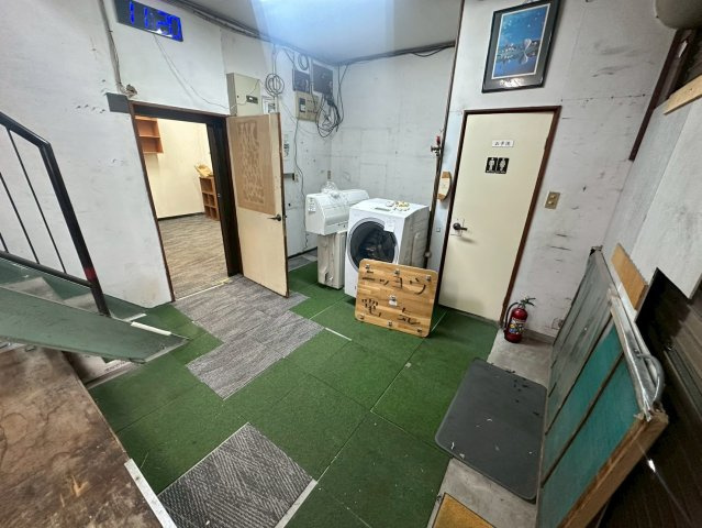 下市場町貸店舗の内装