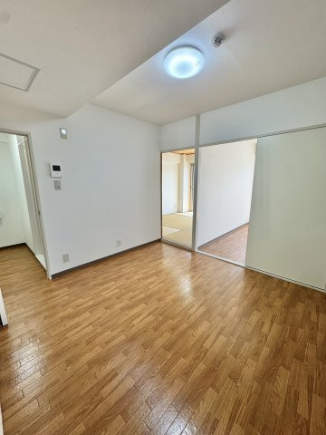 【居間・リビング】