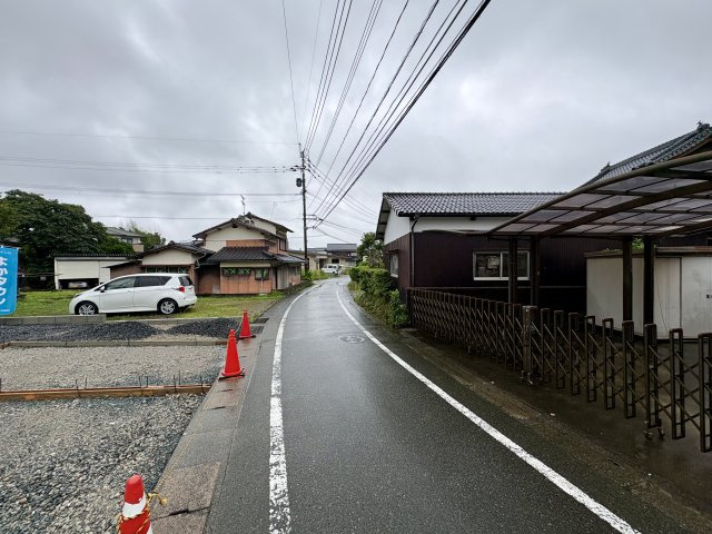 小郡市三沢3期　の前面道路含む現地写真