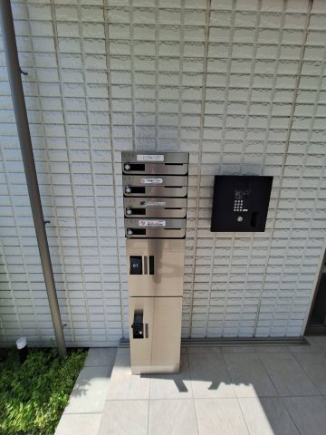 メゾンドブランのその他共用部分|★宅配ＢＯＸ　メールＢＯＸ★