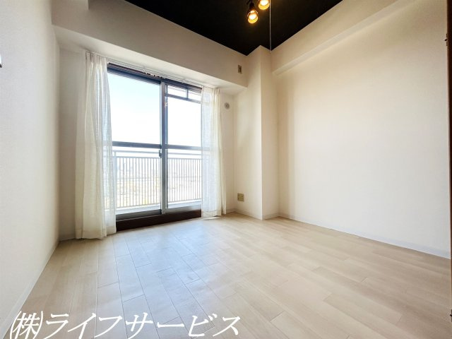 【洋室】 | ペルル加島 | 洋室4.7帖／クローゼットあり