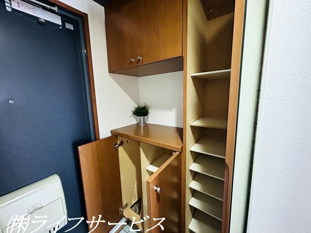 【玄関】 | ペルル加島 | 玄関／シューズボックス有