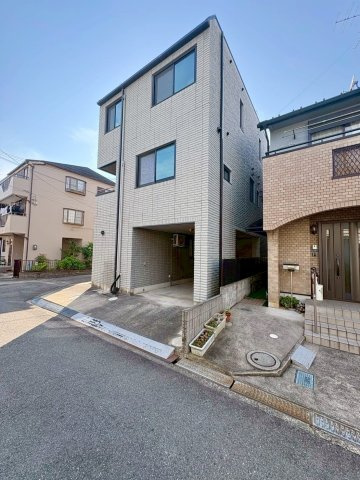 草津市野路2丁目　中古戸建ての外観