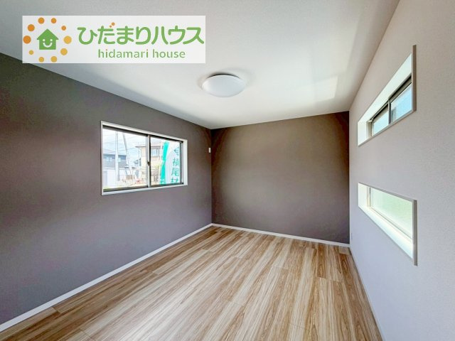 【寝室】 | 常総市本石下第1期　新築戸建　11号棟 | 広めの主寝室は、ベッドの他にもパソコンデスクやドレッサーなども置けちゃいます(*^-^*)