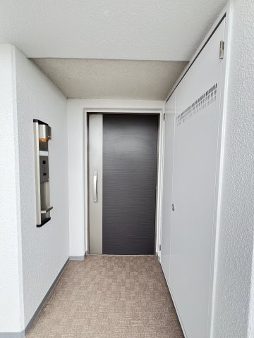 プレミスト天理の玄関|玄関