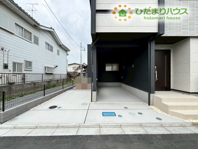 鴻巣市人形1丁目　新築戸建　ブルーミング01の駐車場