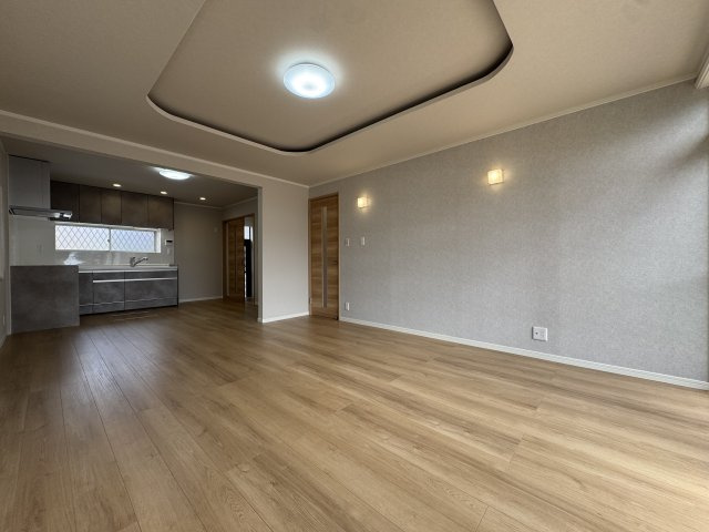神戸市西区宮下1丁目戸建の居間・リビング