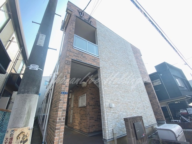 鎌倉市台２丁目のアパートの外観