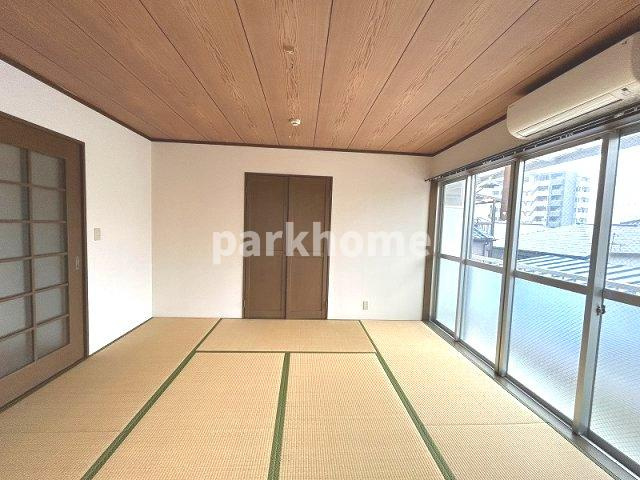 コーキコーポの和室