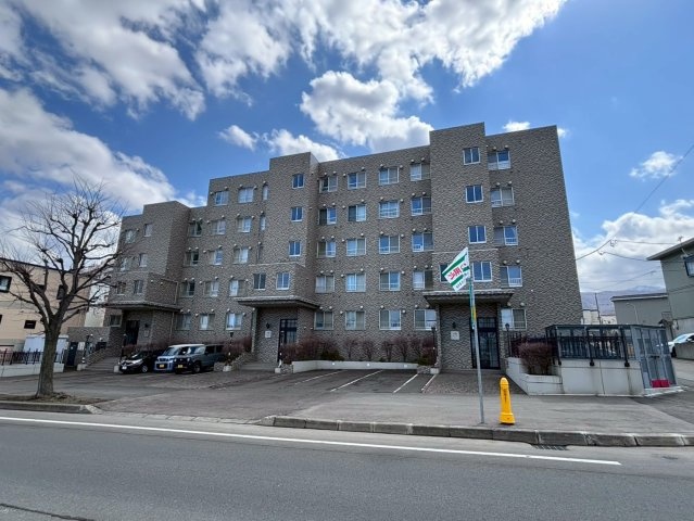 ハウスオブリザ星置