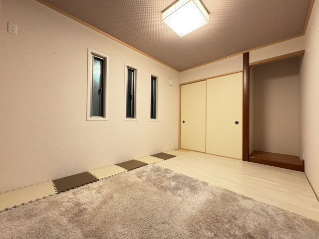 本巣郡北方町 曲路東１丁目（北方真桑駅） 2階建 ４ＳＬＤＫの和室|1階和室（撮影時は敷物をしてあります）