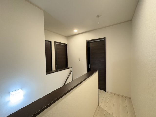 本巣郡北方町 曲路東１丁目（北方真桑駅） 2階建 ４ＳＬＤＫのその他|2階通路部分