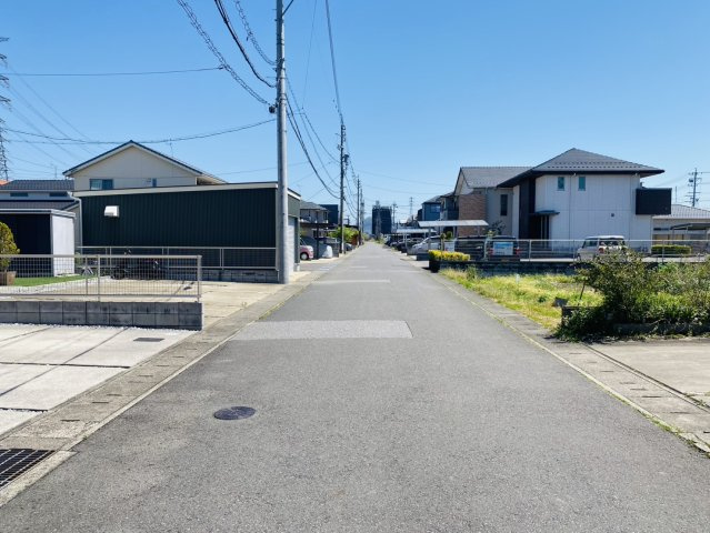 本巣郡北方町 曲路東１丁目（北方真桑駅） 2階建 ４ＳＬＤＫのその他|前面道路